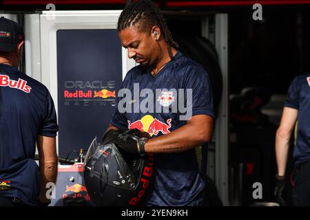 Red Bull Racing mechanic, mecanicien, mechanics during the Formula 1 ...