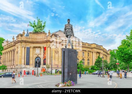 PARIS, FRANCE - JULY 01, 2016 : Statue General De Gaulle  on square with people, near Grand Palais  in Paris, France. Stock Photo