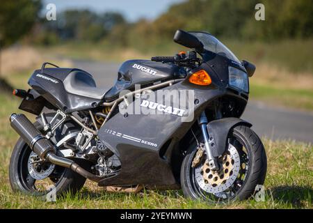 ducati-supersport-900ss-