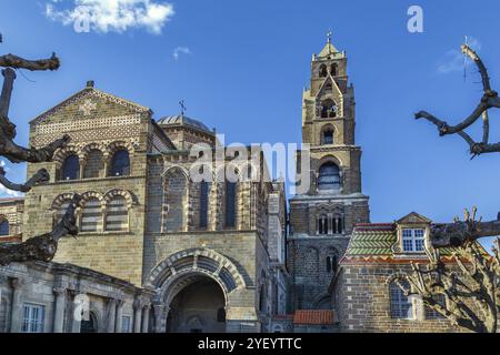 Le Puy Cathedral (Cathedral of Our Lady of the Annunciation) is a Roman Catholic church located in Le Puy-en-Velay, Auvergne, France, Europe Stock Photo