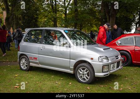 daihatsu-mira-tr-xx-on-display