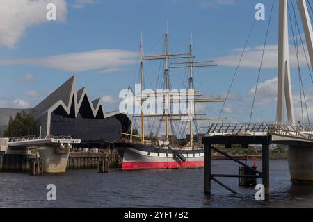 The river Clyde in Glasgow city centre on a Autumnal morning Stock Photo