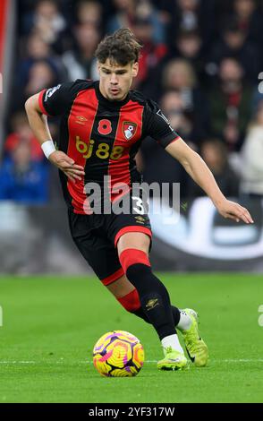 Bournemouth, UK. 02nd Nov, 2024. Bournemouth, England, Nov 2nd 2024: Bournemouth's Milos Kerkez during the Premier League football match between Bournemouth and Manchester City at the Vitality Stadium in Bournemouth, England. (David Horton/SPP) (David Horton/SPP) Credit: SPP Sport Press Photo. /Alamy Live News Stock Photo