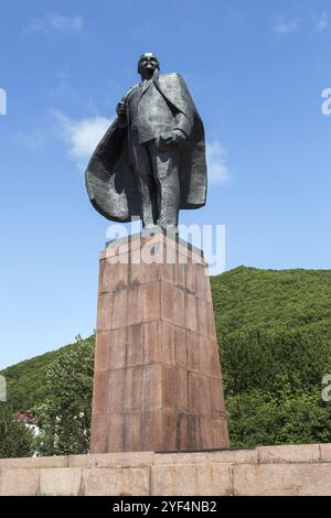 PETROPAVLOVSK-KAMCHATSKY, KAMCHATKA, RUSSIA, JULY 18, 2012: A statue monument to Vladimir Ilyich Ulyanov (Lenin alias), Russian and Soviet politician Stock Photo