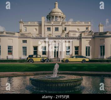 Non Exclusive: Rolls-Royce Motor Cars has unveiled a one-of-one Phantom Extended that pays homage to the 1964 James Bond film, Goldfinger – one of twe Stock Photo