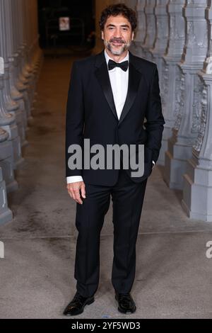 Los Angeles, United States. 02nd Nov, 2024. MIRACLE MILE, LOS ANGELES, CALIFORNIA, USA - NOVEMBER 02: Javier Bardem wearing Gucci arrives at the 13th Annual LACMA Art   Film Gala 2024 presented by Gucci held at the Los Angeles County Museum of Art on November 2, 2024 in Miracle Mile, Los Angeles, California, United States. (Photo by Xavier Collin/Image Press Agency) Credit: Image Press Agency/Alamy Live News Stock Photo