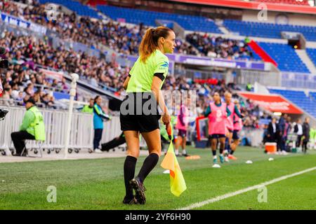 Lyon, France. 03rd Nov, 2024. Referee in action during the Arkema Premiere Ligue game between Olympique Lyonnais and Paris Saint-Germain at Groupama Stadium in Lyon, France. (Pauline FIGUET/SPP) Credit: SPP Sport Press Photo. /Alamy Live News Stock Photo