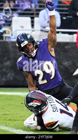 Baltimore Ravens safety Ar'Darius Washington (29) celebrates after ...