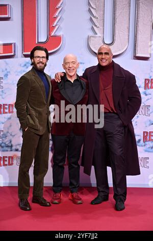 Chris Evans, J.K. Simmons und Dwayne Johnson bei der „Red One - Alarmstufe Weihnachten“ Film Premiere am 3.11.2024 in Berlin Stock Photo