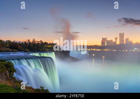 Niagara Falls, New York, USA from the rim of the falls on an autumn dusk. Stock Photo