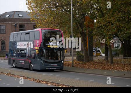 National Express No. 87 bus, Oldbury, West Midlands, England, UK Stock Photo