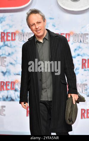 Jake Kasdan bei der Weltpremiere des Kinofilms Red One - Alarmstufe Weihnachten im UCI Luxe East Side Gallery. Berlin, 03.11.2024 *** Jake Kasdan at the world premiere of the movie Red One Alarmstufe Weihnachten at the UCI Luxe East Side Gallery Berlin, 03 11 2024 Foto:xN.xKubelkax/xFuturexImagex red 4263 Stock Photo