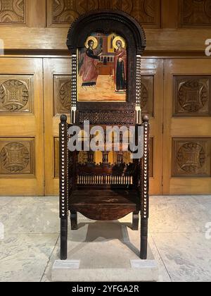 Wood carved throne from 14th Century replica in the National Museum of History in Sofia Bulgaria, Eastern Europe, Balkans, EU Stock Photo