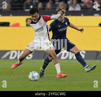 Felix Passlack ( VFL Bochum ) beim Einwurf. GER, Bayer 04 Leverkusen vs VFL Bochum, Fussball