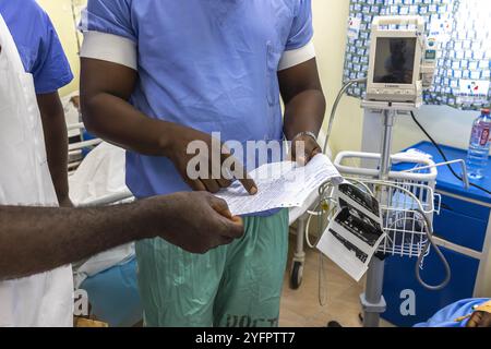 Medical staff at work in a private hospital in Accra, Ghana Stock Photo