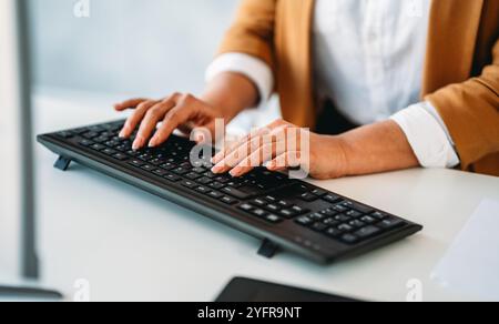 Analyst working with business analytics and data management system on computer. Business, finance Stock Photo