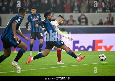 Torschuss Aktion Torchance Deniz Undav VfB Stuttgart (26) VfB Stuttgart