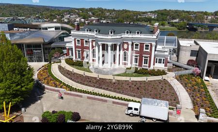 The Hunter Museum of American Art in downtown Chattanooga taken with a dji 4 mini pro. Stock Photo