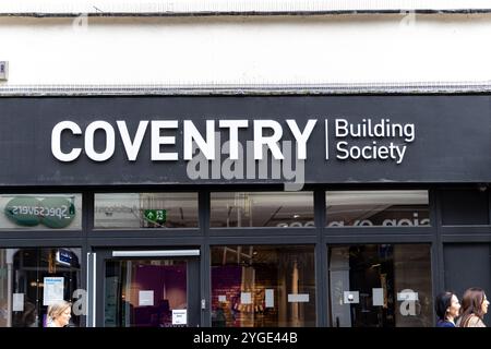 Oxford , UK - June 5, 2024: The entrance to Coventry Building Society branch sign on Queen street Oxford. Stock Photo