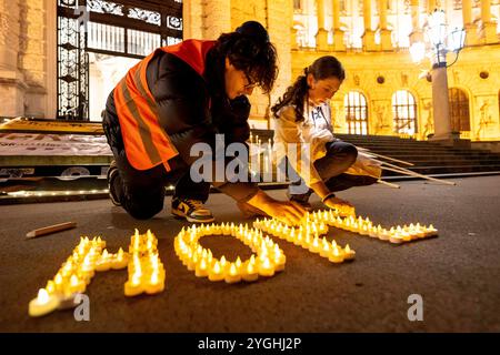 Vienna, Vienna, Austria. 7th Nov, 2024. Light of Hope commemorative event on the occasion of 86 years of the November pogroms this Saturday. Young people commemorate the November pogroms, organised by the Youth Commission of the Jewish Community Vienna. (Credit Image: © Andreas Stroh/ZUMA Press Wire) EDITORIAL USAGE ONLY! Not for Commercial USAGE! Stock Photo