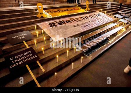 Vienna, Vienna, Austria. 7th Nov, 2024. Light of Hope commemorative event on the occasion of 86 years of the November pogroms this Saturday. Young people commemorate the November pogroms, organised by the Youth Commission of the Jewish Community Vienna. (Credit Image: © Andreas Stroh/ZUMA Press Wire) EDITORIAL USAGE ONLY! Not for Commercial USAGE! Stock Photo