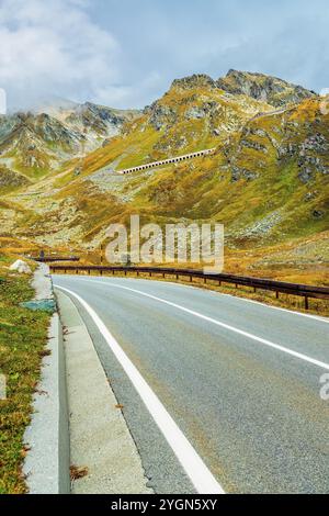 Road to border pass Great Sankt Bernhard (Col du Grand Saint-Bernard), valley Aostatal, Region Vallee d'Aoste, Wallis Alps, Switzerland, Europe Stock Photo