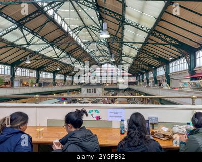 Opened in May 1891 the popular Cardiff Indoor Market on St Mary Street Stock Photo