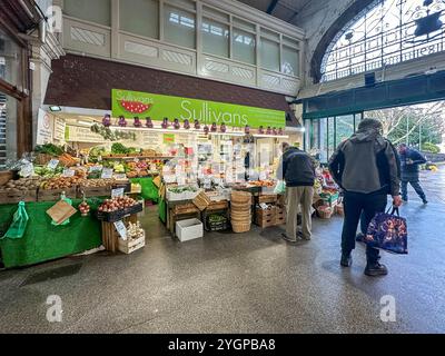 Opened in May 1891 the popular Cardiff Indoor Market on St Mary Street Stock Photo