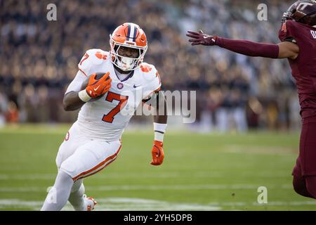 Blacksburg, VA, USA. 9th Nov, 2024. Clemson Tigers quarterback Cade Klubnik (2) throws a pass during the NCAA football game between the Clemson Tigers and the Virginia Tech Hokies at Lane Stadium in Blacksburg, VA. Jonathan Huff/CSM/Alamy Live News Stock Photo