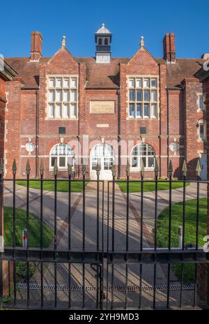 front gates of the old Portsmouth grammar school building in Portsmouth city centre, Portsmouth, Hampshire, UK Stock Photo