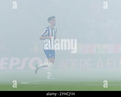 Lisbon, Portugal. 10th Nov, 2024. November 10, 2024. Lisbon, Portugal. PortoÕs defender from Portugal Martim Fernandes (52) in action during the game of the Matchday 11 of Liga Portugal Betclic, SL Benfica vs FC Porto Credit: Alexandre de Sousa/Alamy Live News Stock Photo