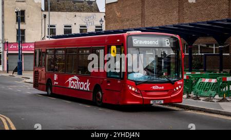 Bus - Gravesend Bus Hub - SN11 FGA - ADL Enviro200 - Fastrack (operated by Go-Ahead) [SE95] Stock Photo