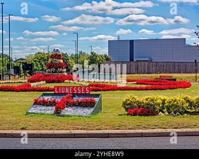 UK, South Yorkshire, Sheffield, Meadowhall Shopping Centre with roundabout tribute to Lionesses Womens Football Team. Stock Photo