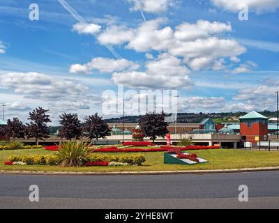 UK, South Yorkshire, Sheffield, Meadowhall Shopping Centre with roundabout tribute to Lionesses Womens Football Team. Stock Photo