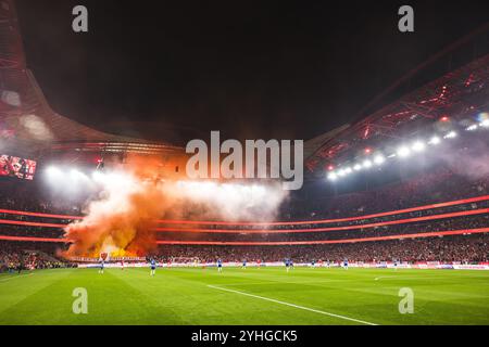 Lisbon, Portugal. 10th Nov, 2024. SL Benfica fans light smoke torches at the start of the match between SL Benfica and FC Porto for the Liga Portugal Betclic at Estadio da Luz in Lisbon. (Final score: SL Benfica 4 - 1 FC Porto) Credit: SOPA Images Limited/Alamy Live News Stock Photo