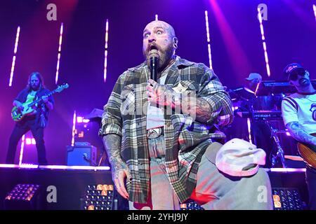 UK. 11th Nov, 2024. LONDON, ENGLAND - NOVEMBER 11: Teddy Swims performing at Eventim Apollo on November 11, 2024 in London, England.CAP/MAR © MAR/Capital Pictures Credit: Capital Pictures/Alamy Live News Stock Photo