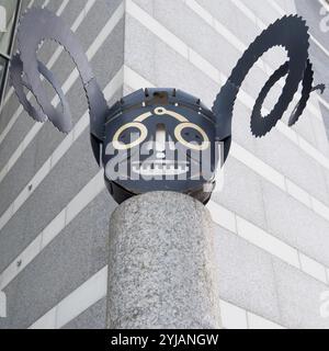 The Royal Armouries Museum is a £42.5 million purpose-built museum located in Leeds Dock that opened in 1996.Original logo was based on a horned hemet. Stock Photo