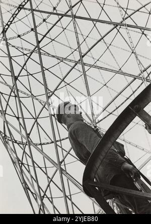 The watch by the Shukhov radio tower in Moscow. Museum: Moscow Photo Museum (House of Photography). Author: Alexander Mikhailovich Rodchenko. Copyright: This artwork is not in public domain. It is your responsibility to obtain all necessary third party permissions from the copyright handler in your country prior to publication. Stock Photo