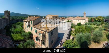 Monteriggioni was built by the Republic of Siena between 1213 and 1219 as a defensive base to observe the region around the Elsa Valley and the fortre Stock Photo