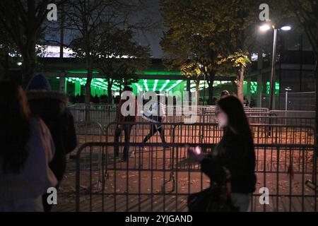 Saint Denis, France. 14th Nov, 2024. Israeli fans arrive to the Stade de France stadium ahead of the UEFA Nations League League A, Group A2 football match between France and Israel in Saint-Denis, France, on November 14, 2024. The French team hosts Israel in a very tense atmosphere at the Stade de France, where an exceptional security presence is in place amidst the conflict in the Middle East, with tensions exacerbated by last week's violence on the sidelines of a Maccabi Tel-Aviv match in Amsterdam. Photo by Eliot Blondet/ABACAPRESS.COM Credit: Abaca Press/Alamy Live News Stock Photo