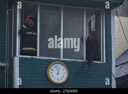 Srinagar, India. 14th Nov, 2024. Firefighters attempt to douse a massive fire that broke out in a school at Srinagar's Raj Bagh area. (Photo by Mubashir Hassan/Pacific Press) Credit: Pacific Press Media Production Corp./Alamy Live News Stock Photo