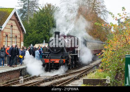 46441 Steam Locomotive at Lakeside railway station on the heritage Lakeside and Haverthwaite Railway Stock Photo