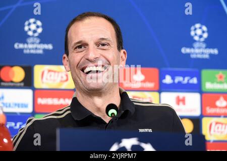 Foto LaPresse - Fabio Ferrari06 Novembre 2018 Torino, Italia Sport Calcio Conferenza stampa Juventus Fc alla vigilia di Juventus Fc vs Manchester United - Uefa Champions League 2018 2019 - Stadio &quot;Allianz Stadium&quot; - Fase a gironi - Gruppo H. Nella foto:Massimiliano Allegri  Photo LaPresse - Fabio Ferrari November 06, 2018 Turin, Italy sport soccer Press conference Juventus fc session training day before Juventus Fc vs Manchester United - Uefa Champions League 2018 2019 - Allianz Stadium - Group H. In the pic:Massimiliano Allegri Stock Photo