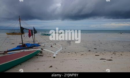 Native canoe in the Philippines Stock Photo - Alamy