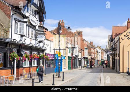 The Bay Horse Pub and shops on Fore Bondgate in Bishop Auckland town centre Bishop Auckland County Durham Tees Valley England UK GB Europe Stock Photo