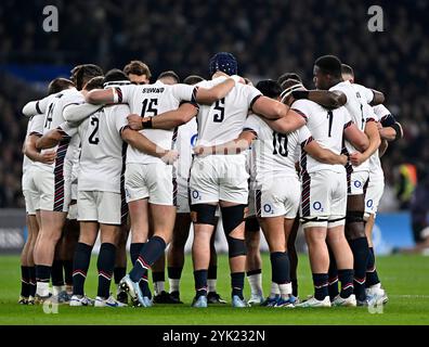 Twickenham, United Kingdom. 16th Nov, 2024. Autumn International. England V South Africa. Allianz Stadium. Twickenham. The England huddle during the England V South Africa Autumn International rugby match at the Allianz Stadium, London, UK. Credit: Sport In Pictures/Alamy Live News Stock Photo