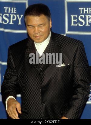 Manhattan, United States Of America. 06th June, 2016. NEW YORK, NY - FEBRUARY 10: Muhammad Ali & Evander Holyfield during 1997 ESPY Awards at Radio City Music Hall on February 10, 1997 in New York People: Muhammad Ali Credit: Storms Media Group/Alamy Live News Stock Photo