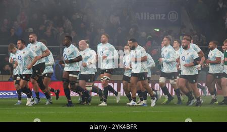 London, UK. 16th Nov, 2024. England Team during Autumn International Rugby between England against South Africaat Allianz stadium, Twickenham, London on 16th November, 2024 Credit: Action Foto Sport/Alamy Live News Stock Photo