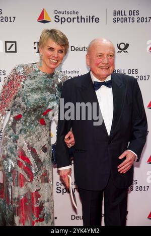 ARCHIVE PHOTO: Friedrich von METZLER has died at the age of 81Friedrich von METZLER, banker, with wife Sylvia, Red Carpet, Red Carpet Show, Ball des Sports on 04.02.2017 in Wiesbaden Â Stock Photo