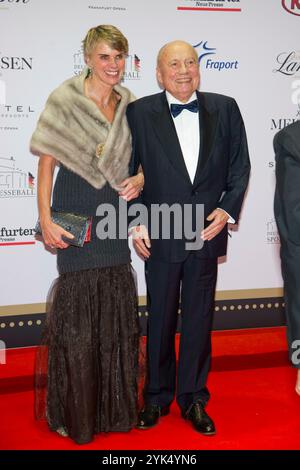 ARCHIVE PHOTO: Friedrich von METZLER has died at the age of 81. Friedrich von Metzler, banker, with wife Sylvia, red carpet, Red Carpet Show, 35th German Sports Press Ball in the Alte Oper Frankfurt, November 5th, 2016. Stock Photo